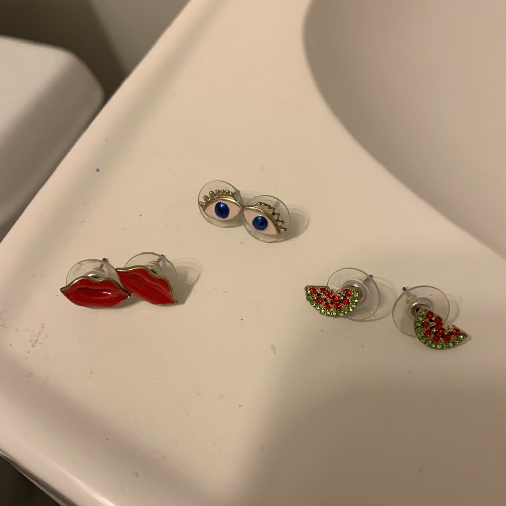Set of 3 costume jewelry